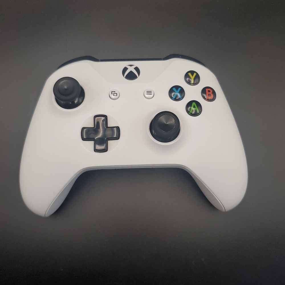 Official Microsoft Xbox One White Black Controller- WORKING - preowned